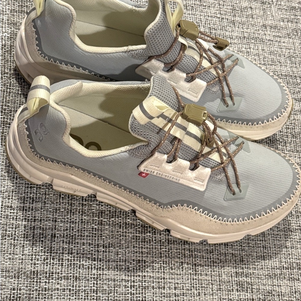 Cloudaway Hiking Sneaker